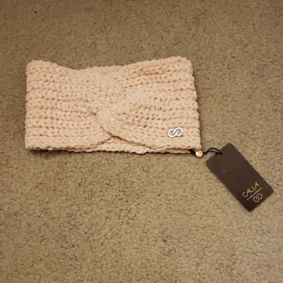 Sweatshirt, scarf, headband - Picture 3 of 6